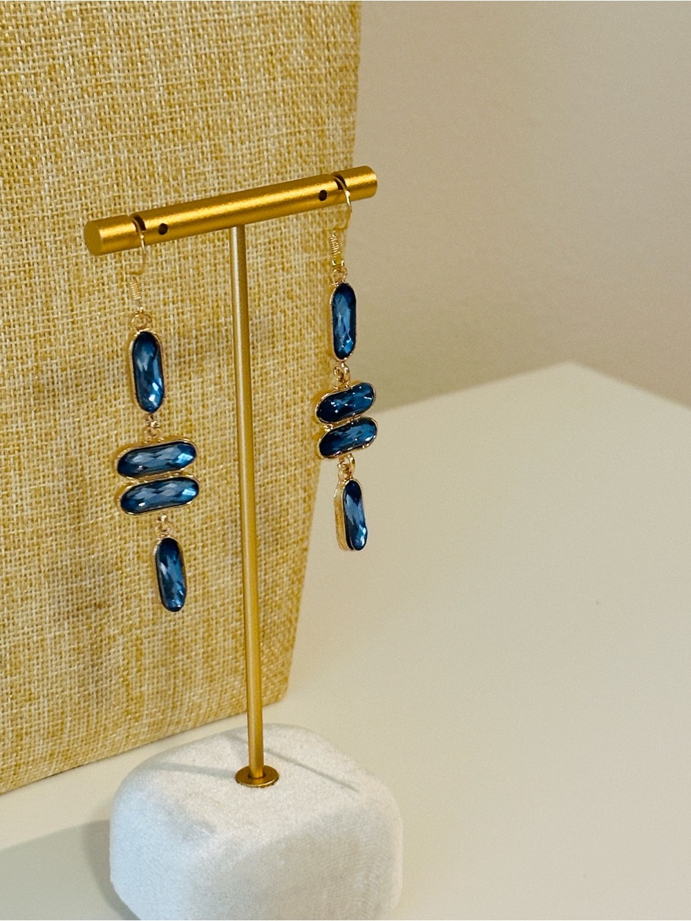 Fashion Jewelry Gold Drop Earrings with Deep Blue Crystals